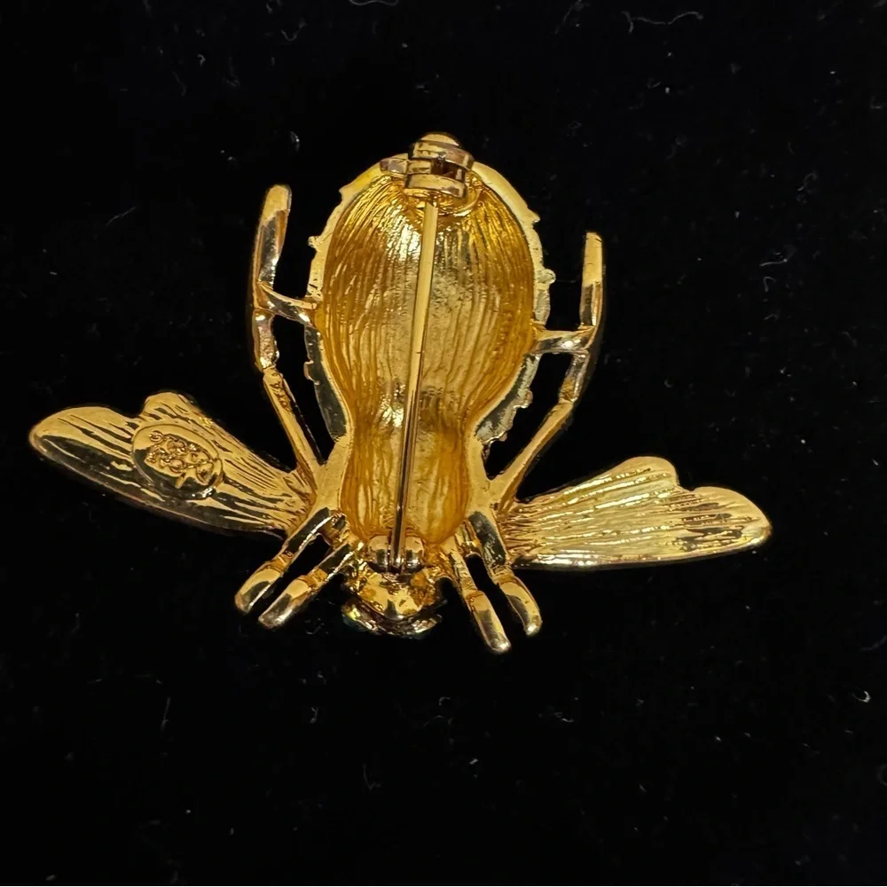 Joan Rivers Collection Gold Tone Clear and Green Bee Brooch Pin Rhinestones NWOT